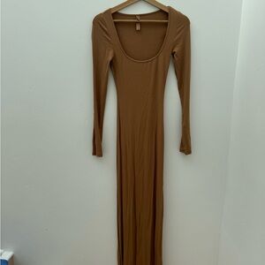 Elegant Brown Long Sleeve Dress